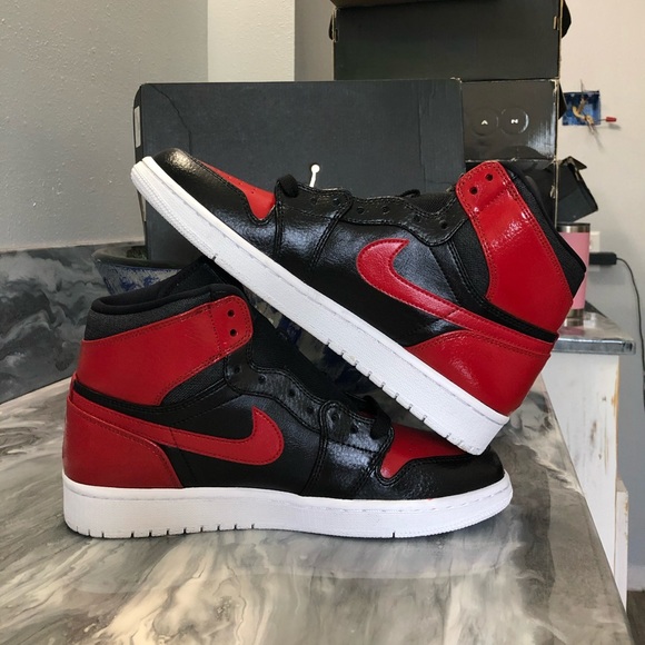 Air Jordan 1 Retro High Gym Red Custom Painted - Picture 5 of 8